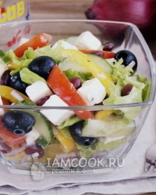 Греческий салат с фасолью