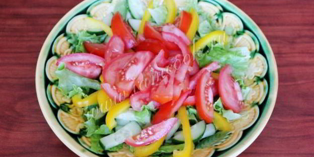 греческий салат с фасолью