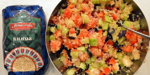греческий салат с киноа