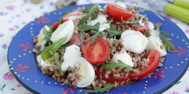 гречневый салат с моцареллой
