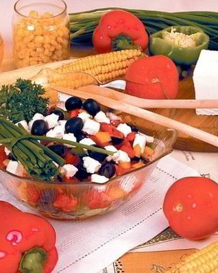 Салат греческий с брынзой