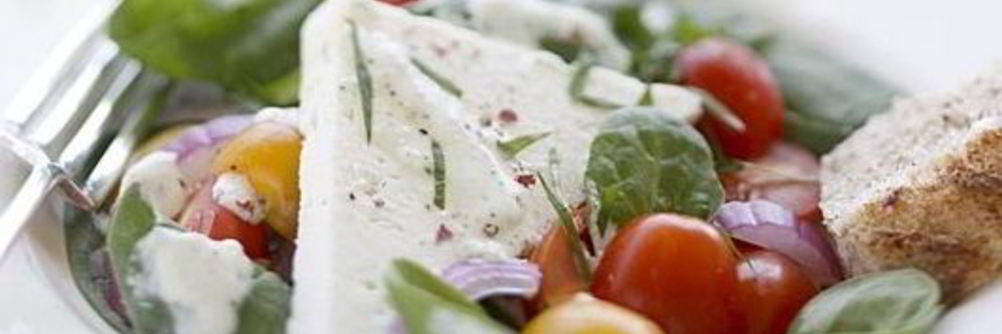 Салат Греческий со шпинатом