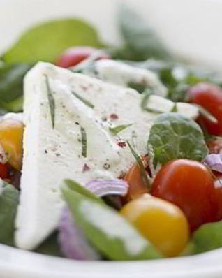 Салат Греческий со шпинатом