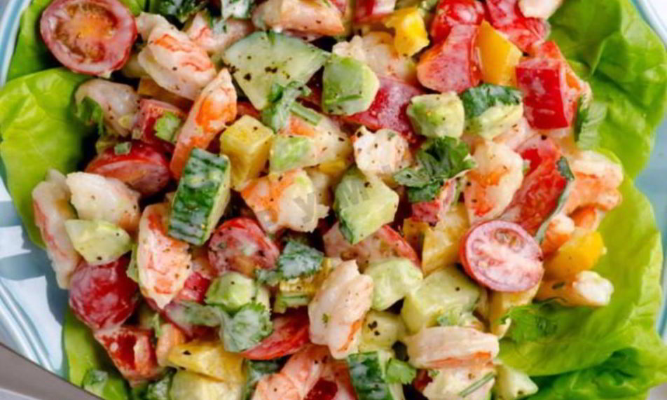 Рецепт салата из авокадо с креветками под греческим йогуртом