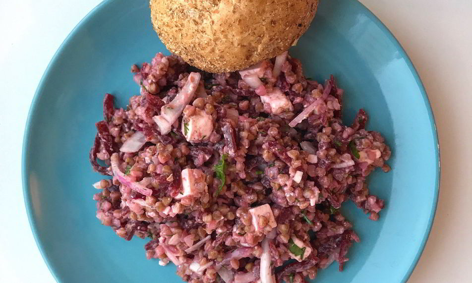 Рецепт салата из гречки, свеклы и брынзы
