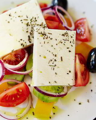 Салат в греческом стиле