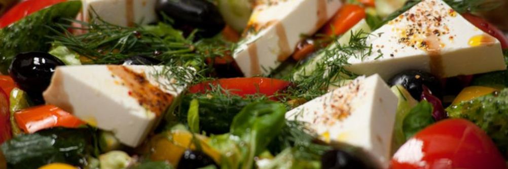 Солнечный греческий салат