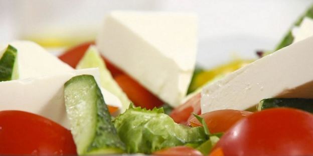 солнечный греческий салат