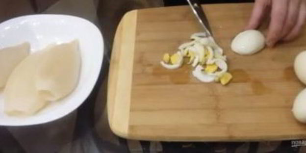 кальмаровый салат