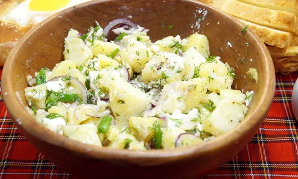 Рецепт картофельного салата с брынзой