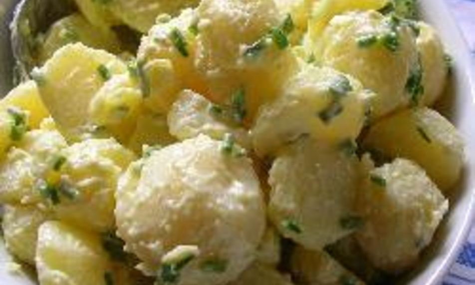 Рецепт картофельного салата с чесночным майонезом