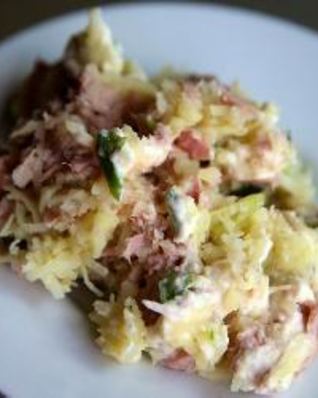 Картофельный салат с консервированной рыбой