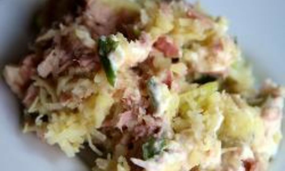 Рецепт картофельного салата с консервированной рыбой