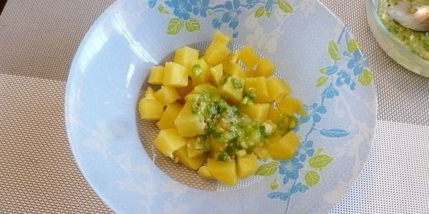 картофельный салат с копченой курицей