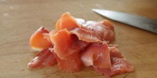 картофельный салат с копченой рыбой