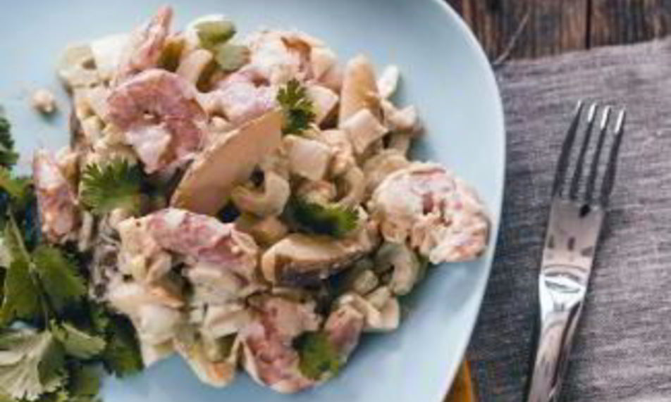 Рецепт картофельного салата с креветками