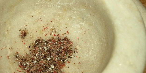 картофельный салат с помидорами и укропом