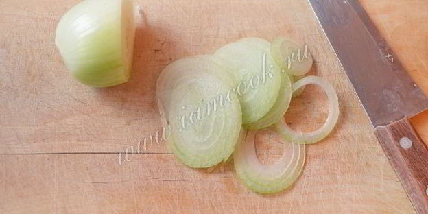 картофельный салат с щавелем