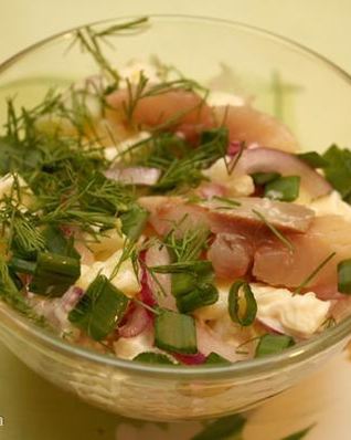 Картофельный салат с селедкой