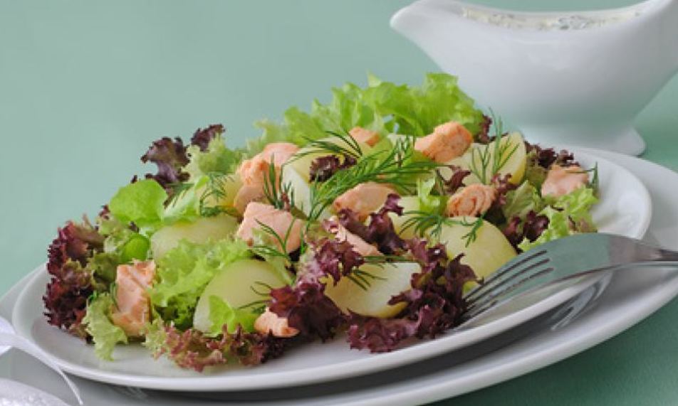 Рецепт картофельного салата с семгой