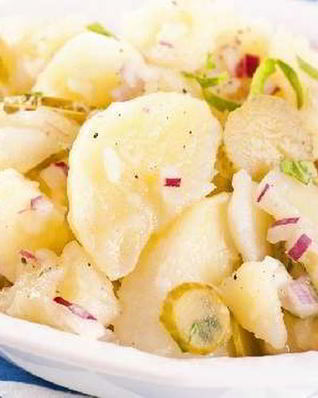 Картофельный салат с яблоком