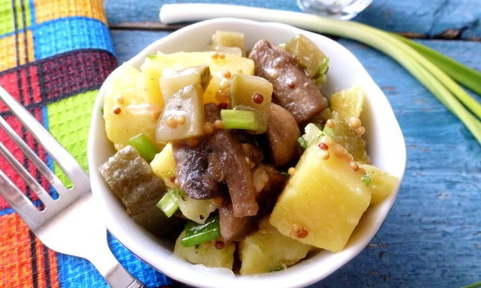 Рецепт картофельного салата с жареными шампиньонами