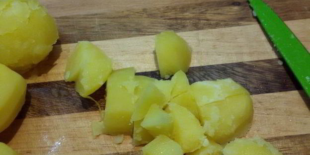 салат из картофеля с оливками