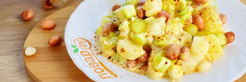 Салат картофельный с ананасом