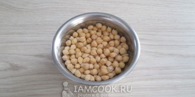 салат с картофелем и нутом