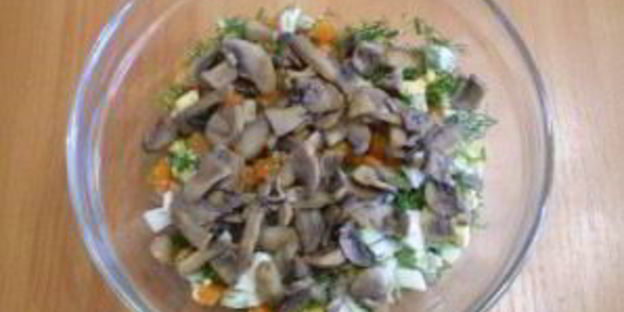 салат с картошкой и грибами