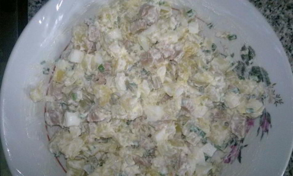 Рецепт салата с картошкой и консервированными кальмарами