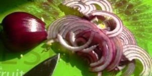 теплый салат с молодым картофелем