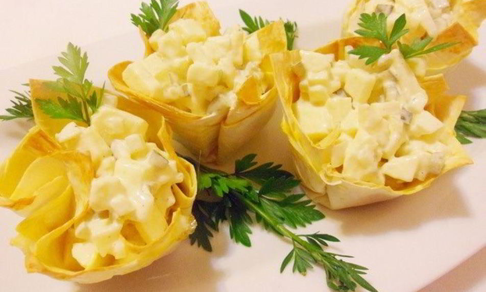 Рецепт лукового салата в лаваше