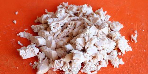 классический салат оливье с курицей