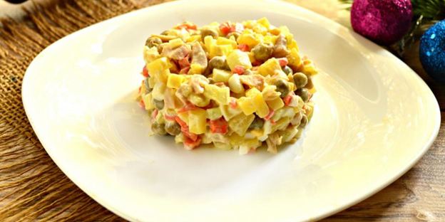 оливье с кальмарами