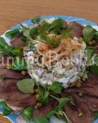 Оливье с каперсами и языком