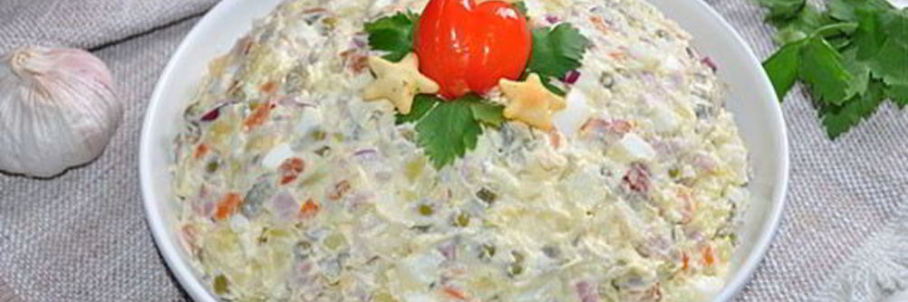 Оливье с копченым мясом