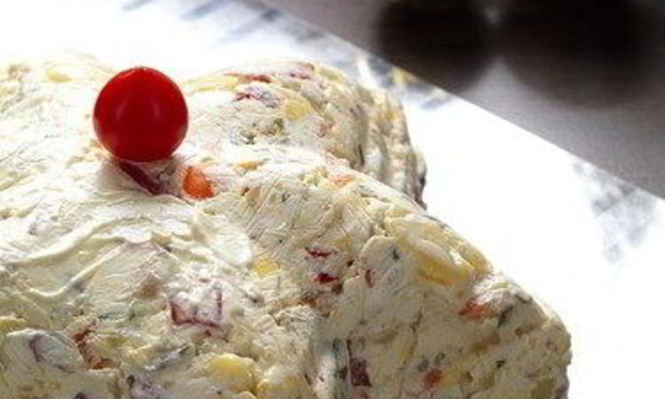 Рецепт оливье с красным сладким перцем и кислым яблоком