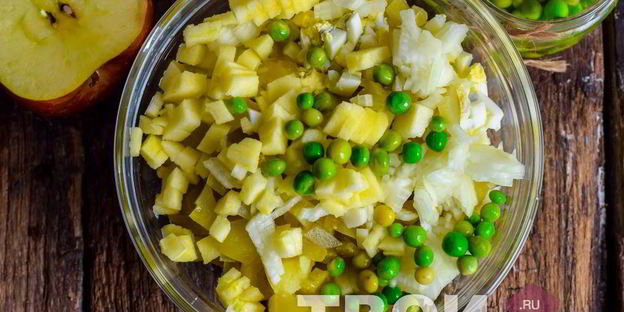 оливье со скумбрией