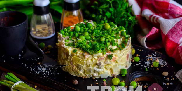 оливье со скумбрией