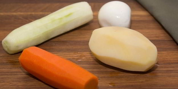 оливье со слабосоленой семгой