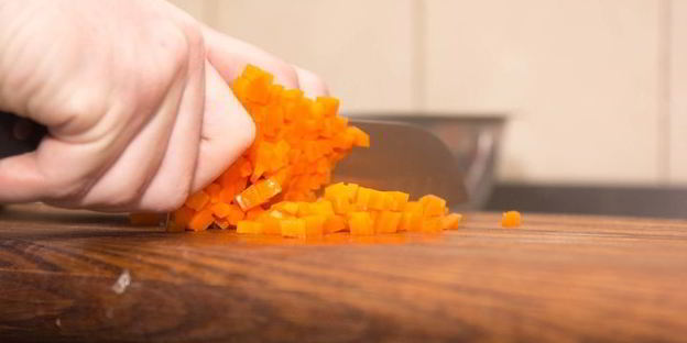 оливье со слабосоленой семгой