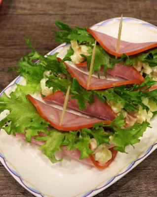 Оливье в ветчине