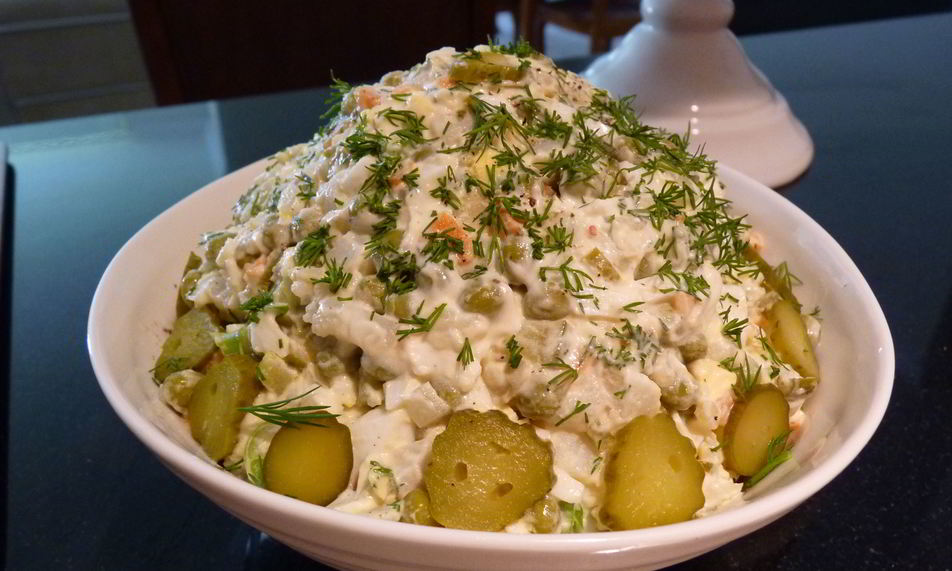 Рецепт салата оливье без мяса