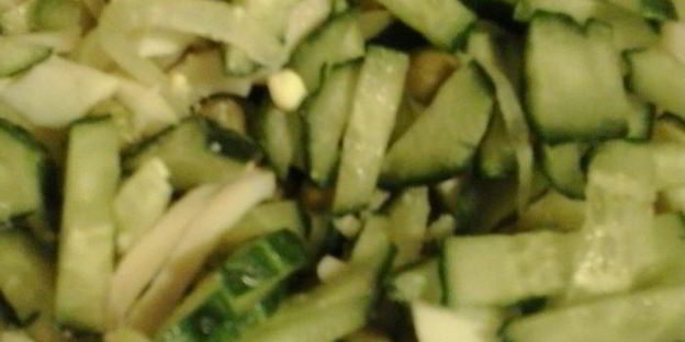 салат оливье из кальмаров