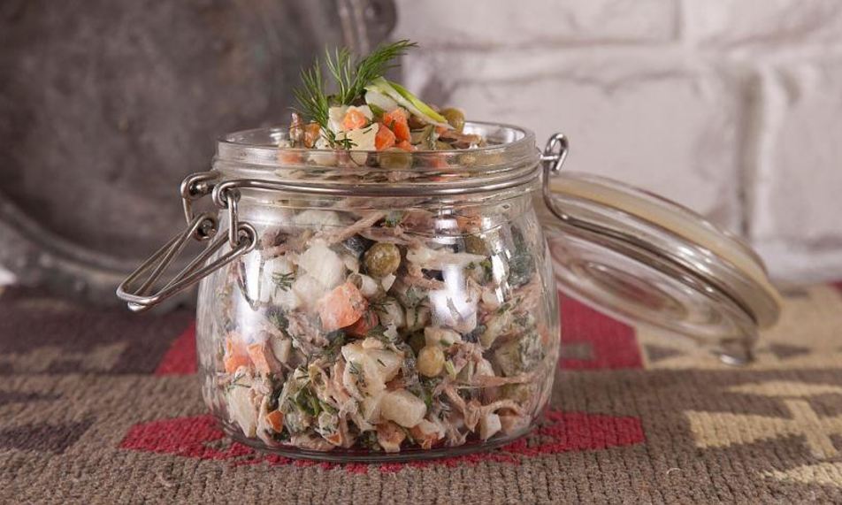 Рецепт салата оливье с говядиной