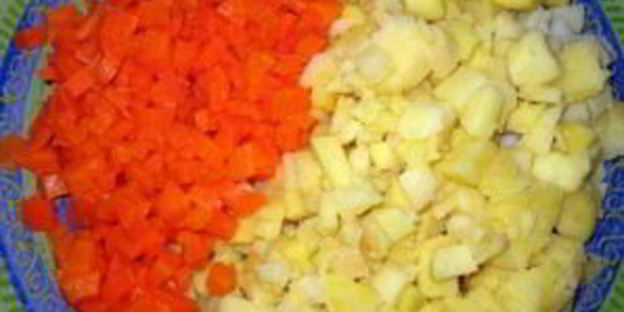 салат оливье с кукурузой