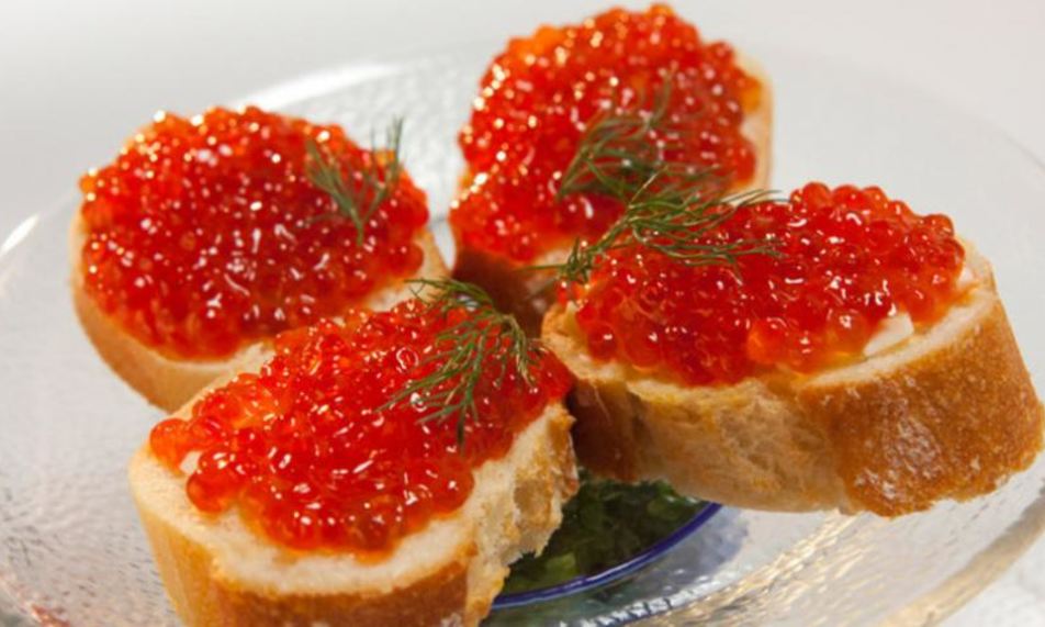 Рецепт салата оливье в бутерброде с икрой