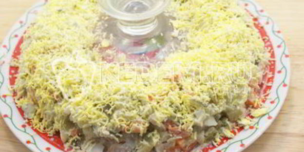 салат с курицей праздничное оливье