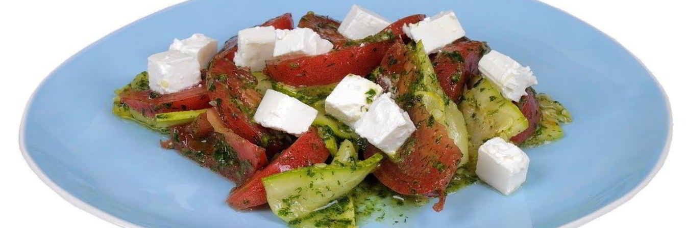 Салат из кабачков под зеленой заправкой